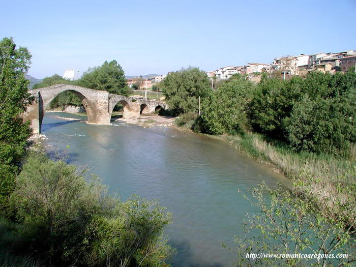 VISTA GENERAL DESDE ORILLA IZQUIERDA.